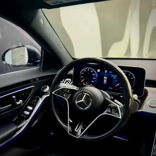 Mercedes-Benz S-Class steering wheel and instrument display